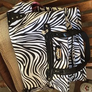 Kathy van Zeeland  travel bag